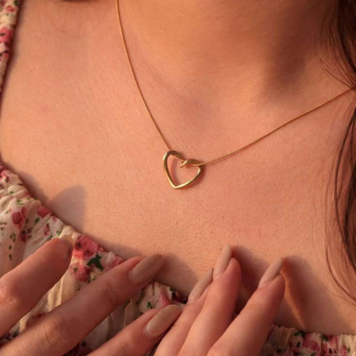 Levaro Promise Open Heart Pendant Necklace
