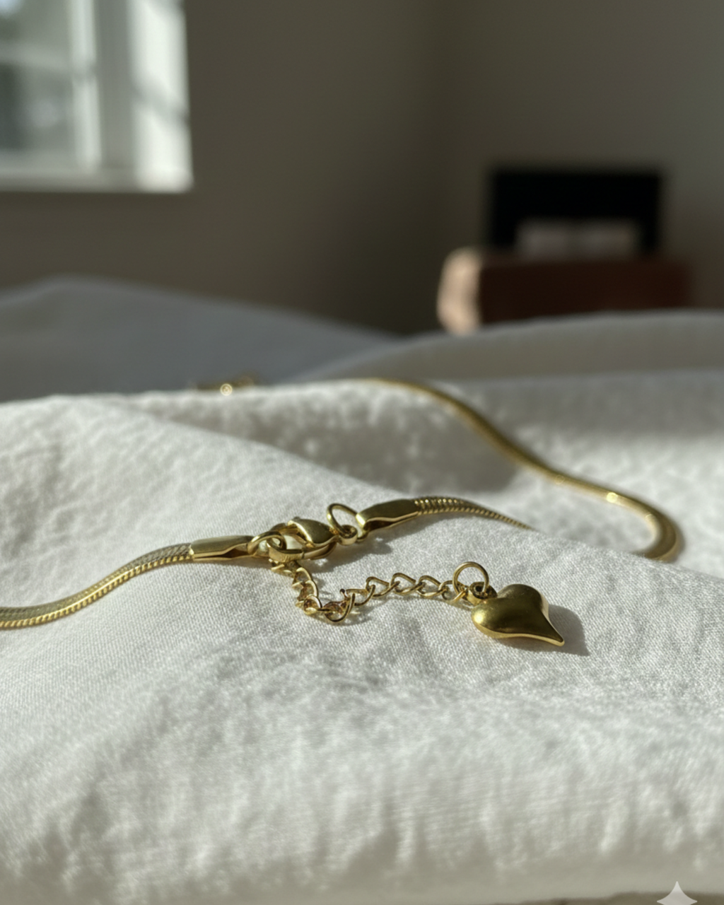 Golden Clover Serpentine Necklace