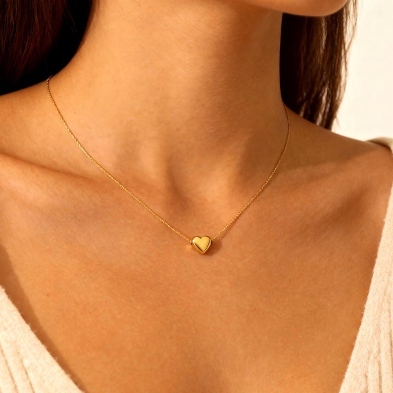 Levaro Minimalist Gold Heart Pendant