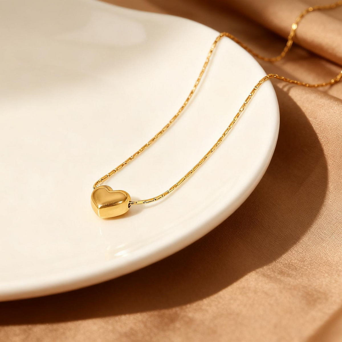 Levaro Minimalist Gold Heart Pendant